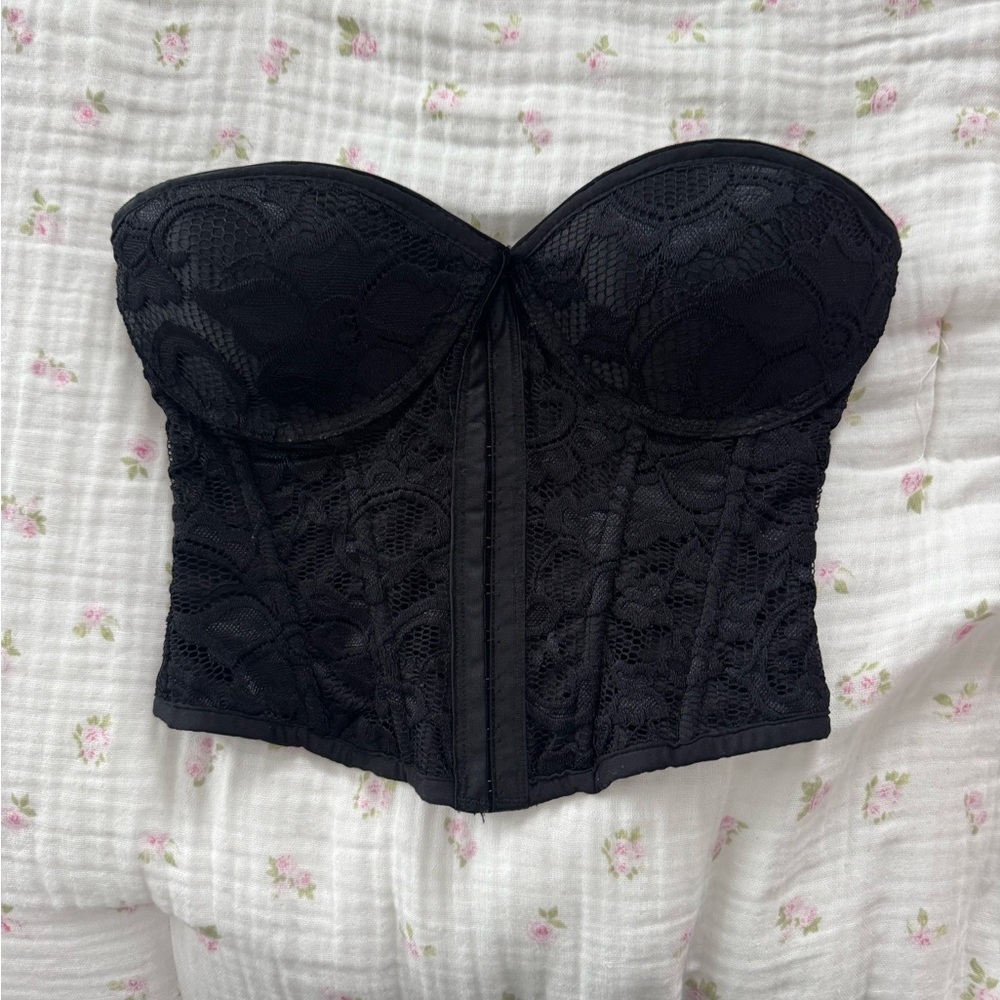 Elegant Black Lace Bustier